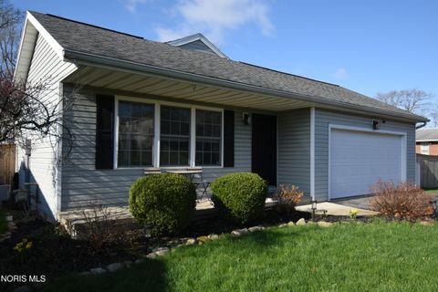 Tiny photo for 1007 Crystal Lane, Findlay, OH 45840 (MLS # 10006061)