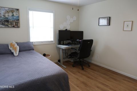 Tiny photo for 1007 Crystal Lane, Findlay, OH 45840 (MLS # 10006061)