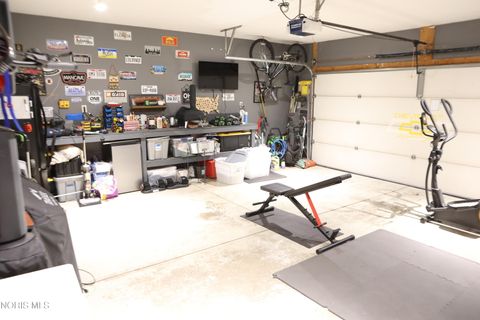 Tiny photo for 1007 Crystal Lane, Findlay, OH 45840 (MLS # 10006061)