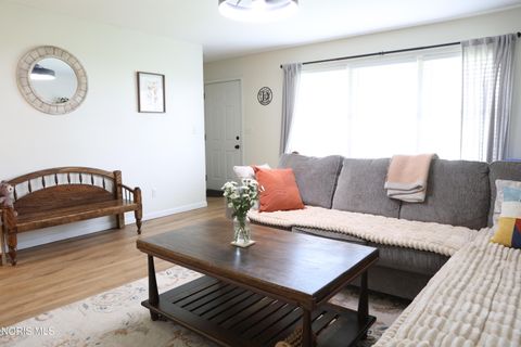 Tiny photo for 1007 Crystal Lane, Findlay, OH 45840 (MLS # 10006061)