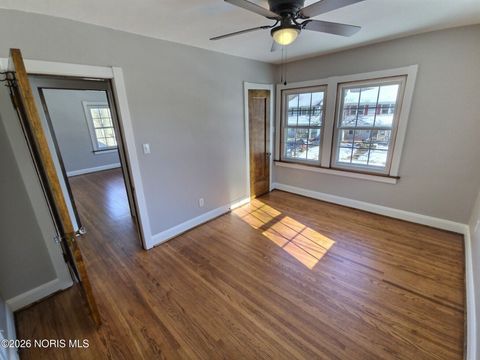 Tiny photo for 4351 Berwick Avenue, Toledo, OH 43612 (MLS # 10003719)