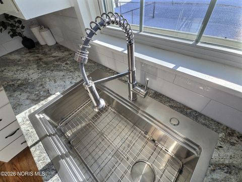 Tiny photo for 4351 Berwick Avenue, Toledo, OH 43612 (MLS # 10003719)