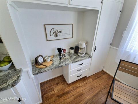 Tiny photo for 4351 Berwick Avenue, Toledo, OH 43612 (MLS # 10003719)