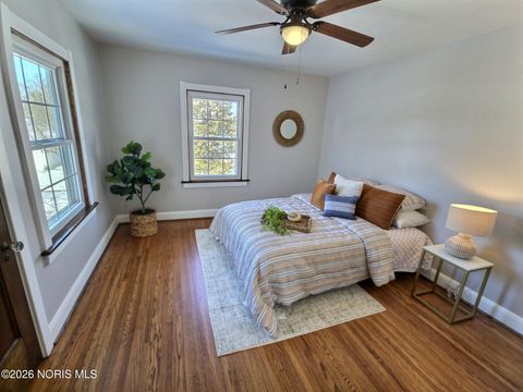 Tiny photo for 4351 Berwick Avenue, Toledo, OH 43612 (MLS # 10003719)