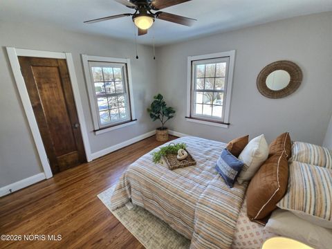 Tiny photo for 4351 Berwick Avenue, Toledo, OH 43612 (MLS # 10003719)