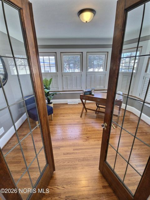 Tiny photo for 4351 Berwick Avenue, Toledo, OH 43612 (MLS # 10003719)