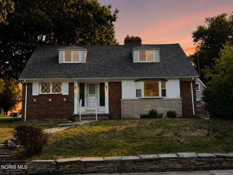 Photo of 2455 Eastmoreland Drive, Oregon, OH 43616 (MLS # 10009826)