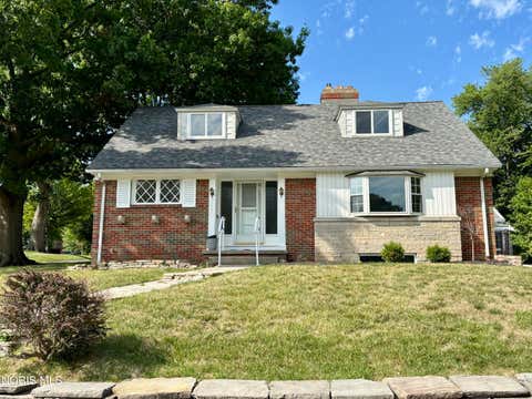 Photo of 2455 Eastmoreland Drive, Oregon, OH 43616 (MLS # 10009826)