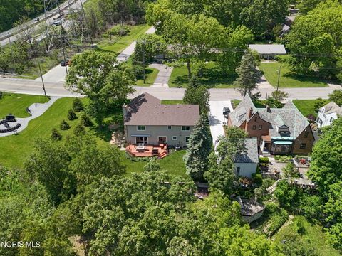 Tiny photo for 4575 River Road, Toledo, OH 43614 (MLS # 10008789)