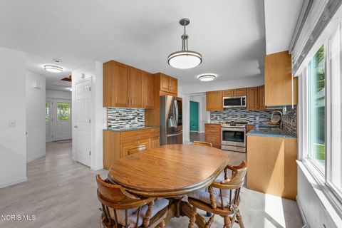 Tiny photo for 4575 River Road, Toledo, OH 43614 (MLS # 10008789)