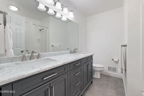 Tiny photo for 4575 River Road, Toledo, OH 43614 (MLS # 10008789)