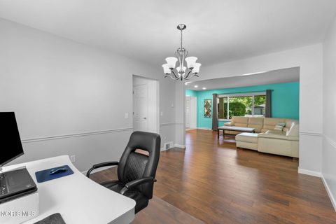 Tiny photo for 4575 River Road, Toledo, OH 43614 (MLS # 10008789)
