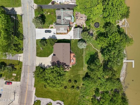 Tiny photo for 4575 River Road, Toledo, OH 43614 (MLS # 10008789)