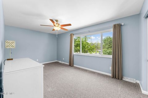 Tiny photo for 4575 River Road, Toledo, OH 43614 (MLS # 10008789)