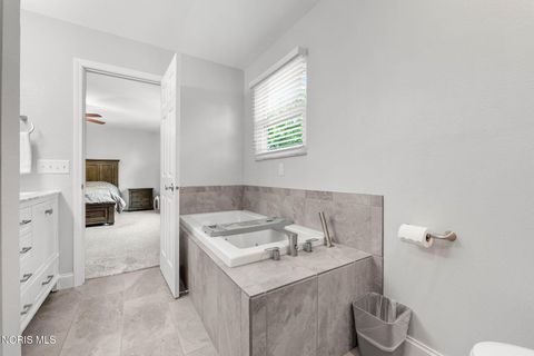 Tiny photo for 4575 River Road, Toledo, OH 43614 (MLS # 10008789)
