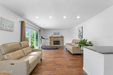 Tiny photo for 4575 River Road, Toledo, OH 43614 (MLS # 10008789)