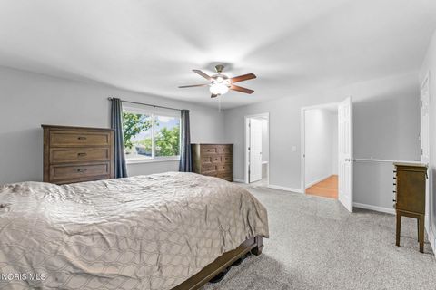 Tiny photo for 4575 River Road, Toledo, OH 43614 (MLS # 10008789)