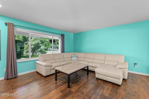 Tiny photo for 4575 River Road, Toledo, OH 43614 (MLS # 10008789)