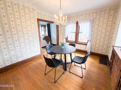 Tiny photo for 3330 Pelham Road, Ottawa Hills, OH 43606 (MLS # 10005843)