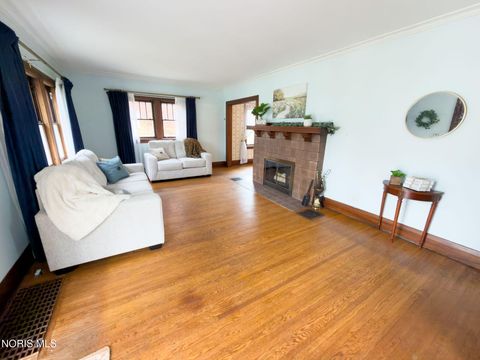 Tiny photo for 3330 Pelham Road, Ottawa Hills, OH 43606 (MLS # 10005843)