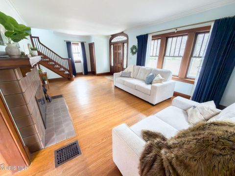 Tiny photo for 3330 Pelham Road, Ottawa Hills, OH 43606 (MLS # 10005843)