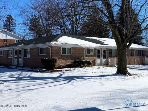 Photo of 5750 Winona Drive, Toledo, OH 43613 (MLS # 10001234)