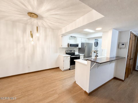 Photo of 5713 Tibaron Lane #Apt 104, Toledo, OH 43615 (MLS # 10012820)