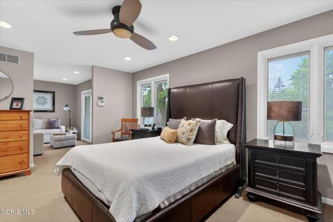 Tiny photo for 4341 Indian Road, Ottawa Hills, OH 43615 (MLS # 10007238)