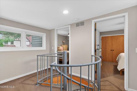 Tiny photo for 4341 Indian Road, Ottawa Hills, OH 43615 (MLS # 10007238)