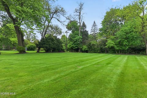 Tiny photo for 4341 Indian Road, Ottawa Hills, OH 43615 (MLS # 10007238)