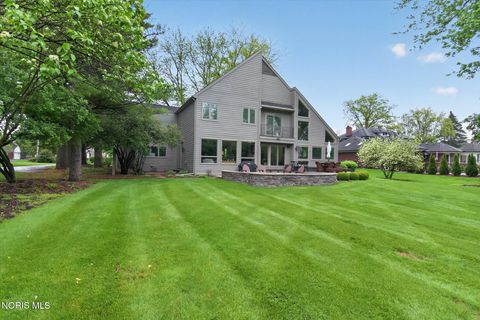 Tiny photo for 4341 Indian Road, Ottawa Hills, OH 43615 (MLS # 10007238)