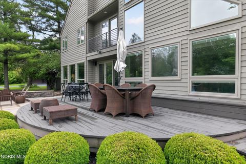 Tiny photo for 4341 Indian Road, Ottawa Hills, OH 43615 (MLS # 10007238)