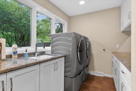 Tiny photo for 4341 Indian Road, Ottawa Hills, OH 43615 (MLS # 10007238)