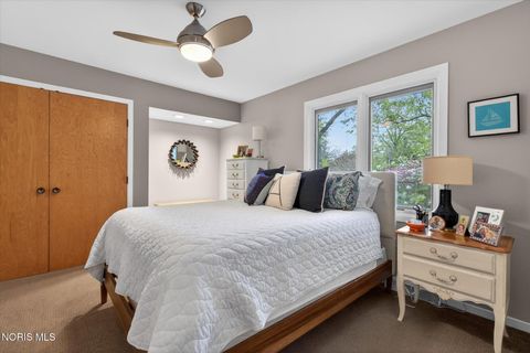 Tiny photo for 4341 Indian Road, Ottawa Hills, OH 43615 (MLS # 10007238)