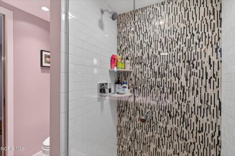 Tiny photo for 4341 Indian Road, Ottawa Hills, OH 43615 (MLS # 10007238)
