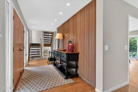 Tiny photo for 4341 Indian Road, Ottawa Hills, OH 43615 (MLS # 10007238)