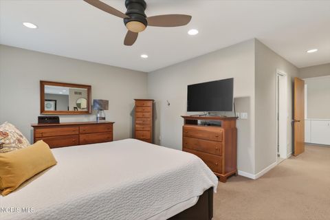 Tiny photo for 4341 Indian Road, Ottawa Hills, OH 43615 (MLS # 10007238)