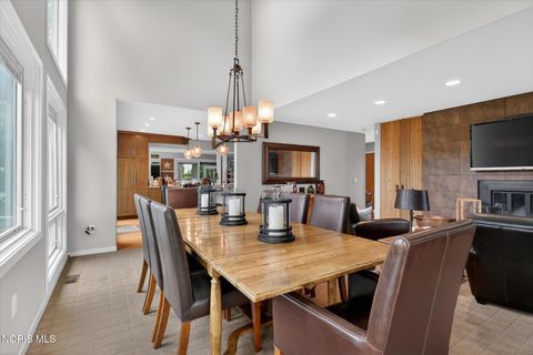 Tiny photo for 4341 Indian Road, Ottawa Hills, OH 43615 (MLS # 10007238)