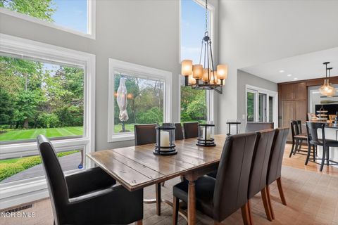 Tiny photo for 4341 Indian Road, Ottawa Hills, OH 43615 (MLS # 10007238)