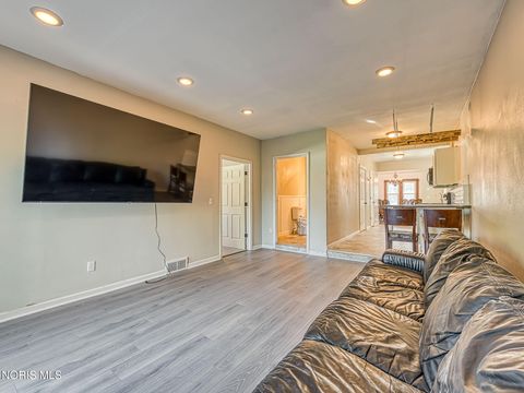 Tiny photo for 5265 Douglas Road, Toledo, OH 43613 (MLS # 10006239)