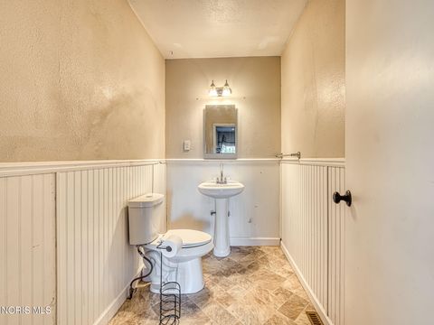 Tiny photo for 5265 Douglas Road, Toledo, OH 43613 (MLS # 10006239)