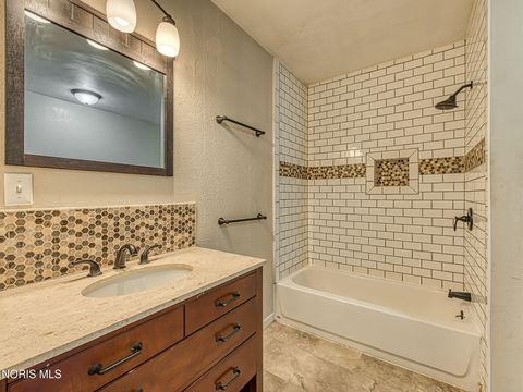 Tiny photo for 5265 Douglas Road, Toledo, OH 43613 (MLS # 10006239)