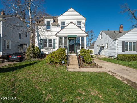 Photo of 5265 Douglas Road, Toledo, OH 43613 (MLS # 10006239)