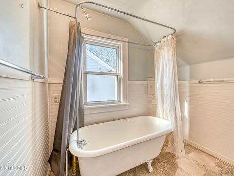 Tiny photo for 5265 Douglas Road, Toledo, OH 43613 (MLS # 10006239)