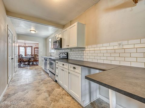 Tiny photo for 5265 Douglas Road, Toledo, OH 43613 (MLS # 10006239)