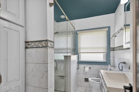 Tiny photo for 1144 Metcalf Road, Toledo, OH 43615 (MLS # 10012464)