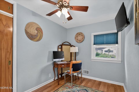Tiny photo for 1144 Metcalf Road, Toledo, OH 43615 (MLS # 10012464)