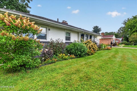 Tiny photo for 1144 Metcalf Road, Toledo, OH 43615 (MLS # 10012464)