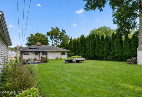 Tiny photo for 1144 Metcalf Road, Toledo, OH 43615 (MLS # 10012464)