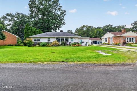 Tiny photo for 1144 Metcalf Road, Toledo, OH 43615 (MLS # 10012464)
